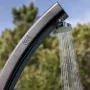 Douche solaire courbe 25 litres en résine avec lave-pieds couleur noir Gre SSR25